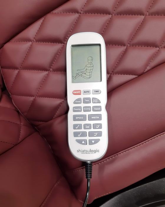 SHIATSULOGIC EX-R EXCLUSIVE MASSAGE CHAIR W/ COVERSET BY MAYAKOBA